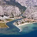 Nestos Hotel Omiš