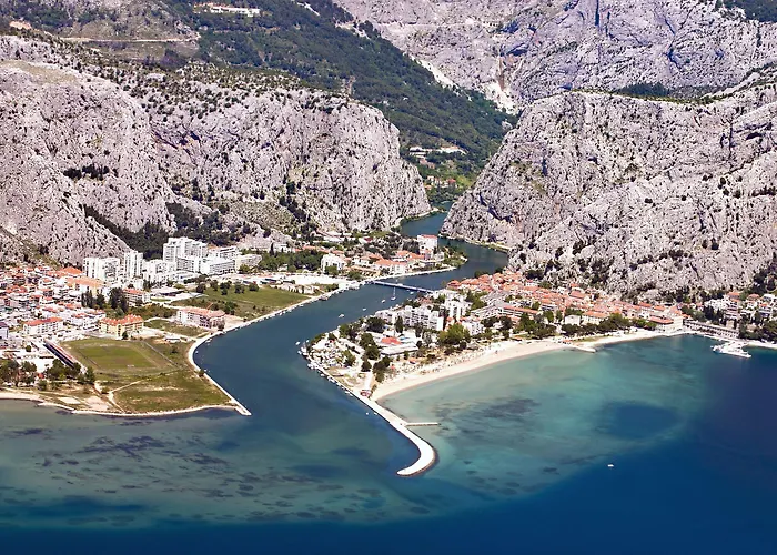 Nestos Hotel Dugi Rat