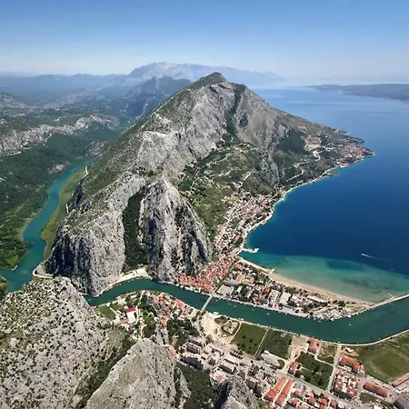 Nestos Hotel Omiš