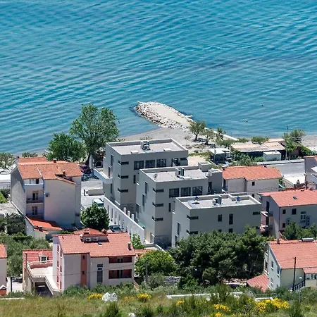 Nestos Omiš