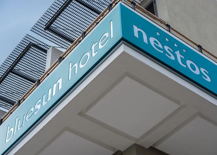 فندق Nestos 4*